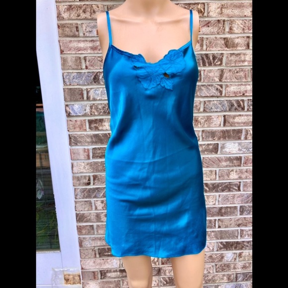 Vintage California Dynasty Blue Cerulean Silky Floral Detail Chemise Slip - Picture 7 of 12